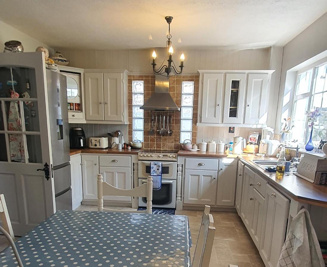 124 ,Castlelawn Heights, Headford Road Galway Homestay מראה חיצוני תמונה